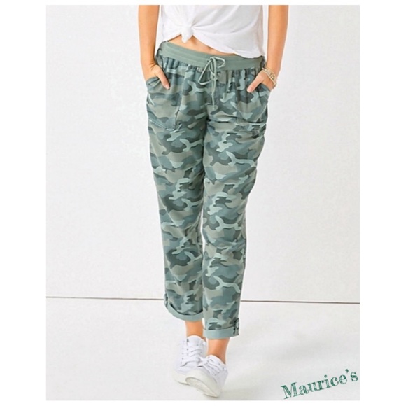 Maurices Pants - Maurice’s Weekender Pants sizes 6 & 16 Left Laid Back Relaxed Camo Pants NEW